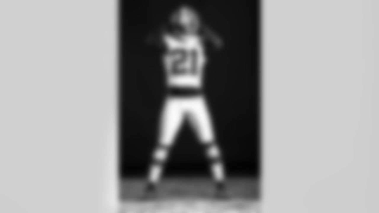 1946 Jersey Reveal Photoshoot