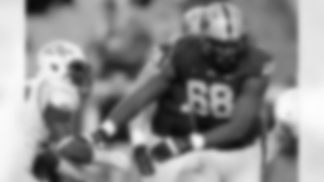 OL- T.J. Clemmings