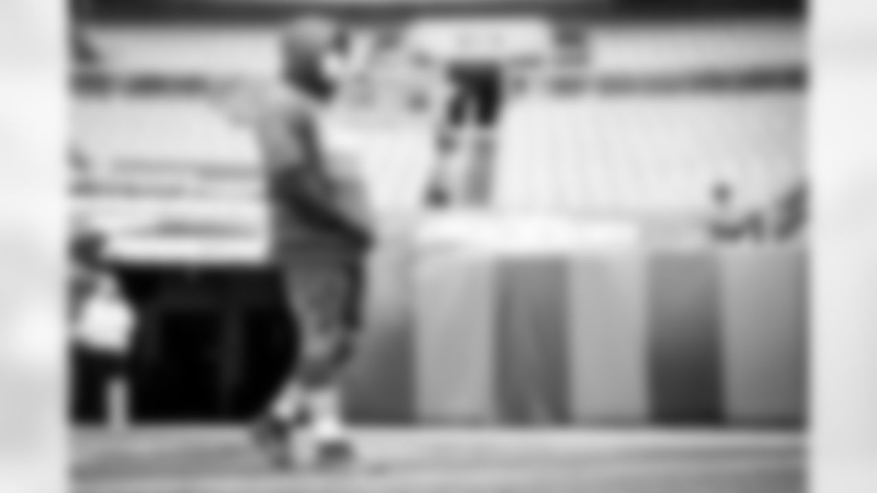 Running Back Nick Chubb (24) before a NFL football game between the Houston Texans and Cleveland Browns on November 15, 2020 at FirstEnergy Stadium. The Browns won 10-7.