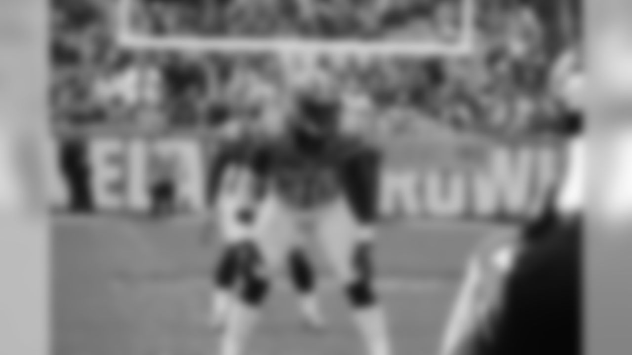 DB Derrick Kindred waits at the line of scrimmage.