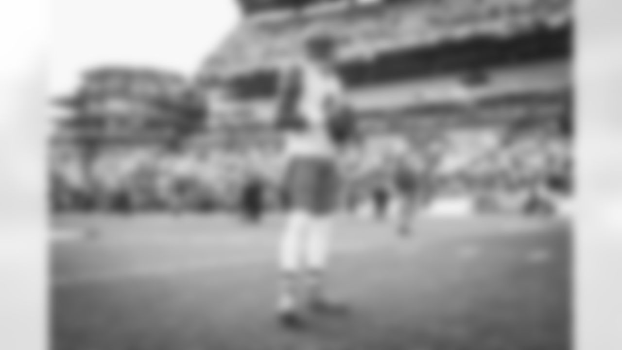 Quarterback Deshaun Watson (4) before a NFL football game between the Cleveland Browns and Pittsburgh Steelers on January 8, 2023 at Acrisure Stadium.