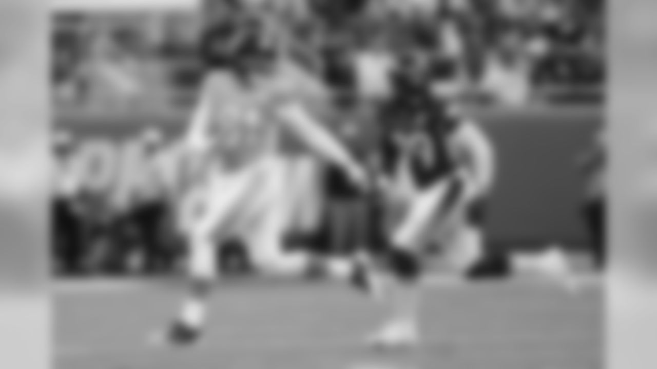 Atlanta Falcons tight end Austin Hooper (81) runs a pass route defended by Baltimore Ravens linebacker Matthew Judon (99) during an NFL Pro Bowl football game, Sunday, Jan. 26, 2020, in Orlando, Fla. (Matt Patterson via AP)