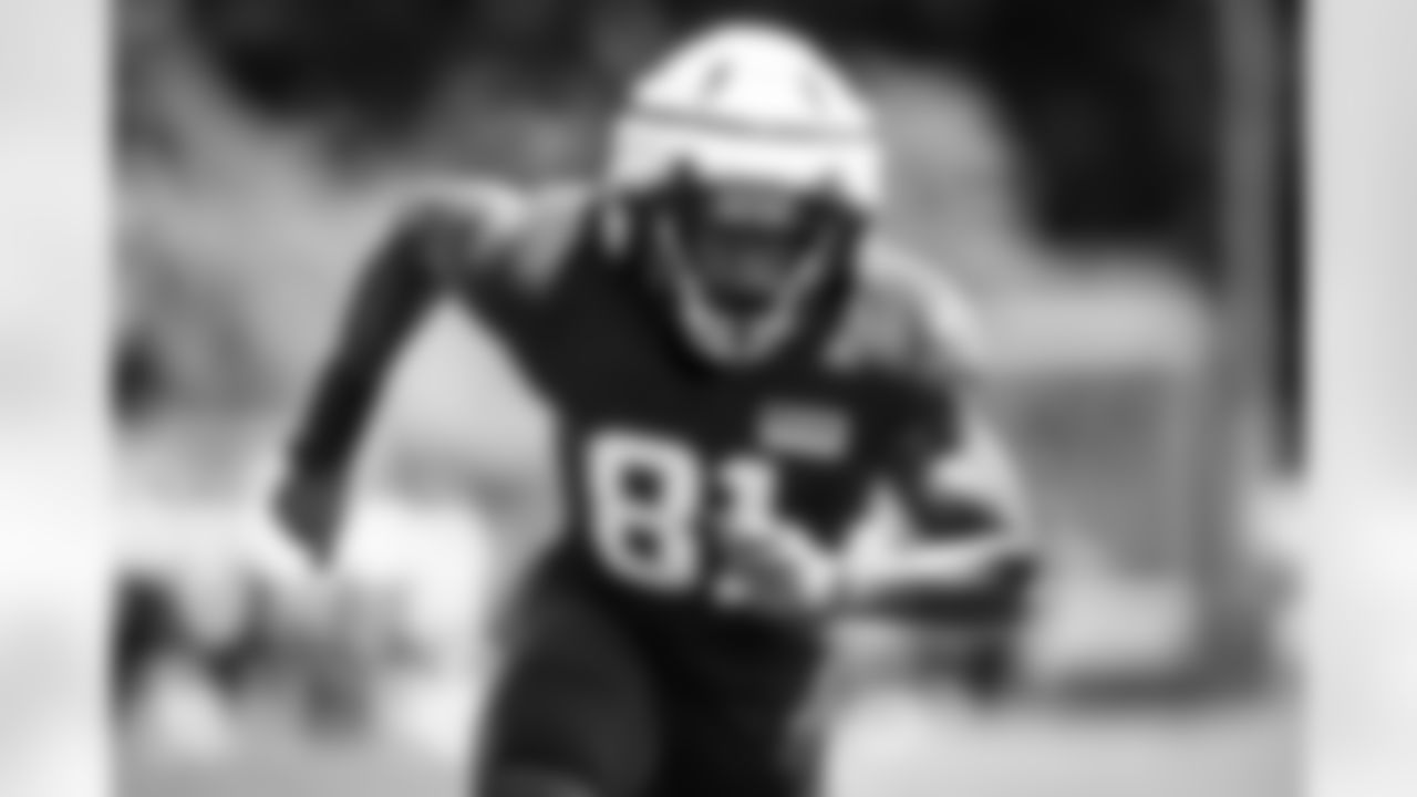 Tight end Zaire Mitchell-Paden (81) during the sixth day of training camp at CrossCountry Mortgage Campus on August 2, 2022.