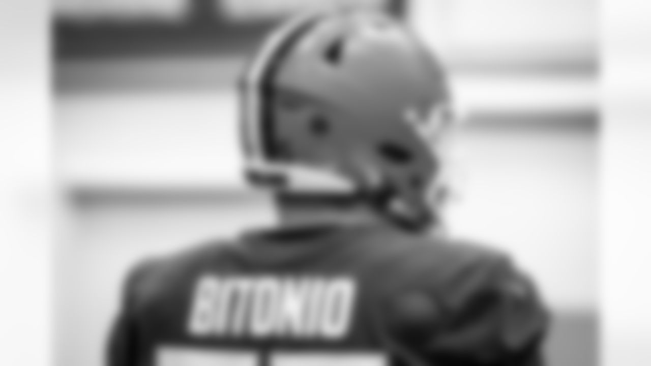 Offensive guard Joel Bitonio (75) during practice at CrossCountry Mortgage Campus on December 15, 2022.