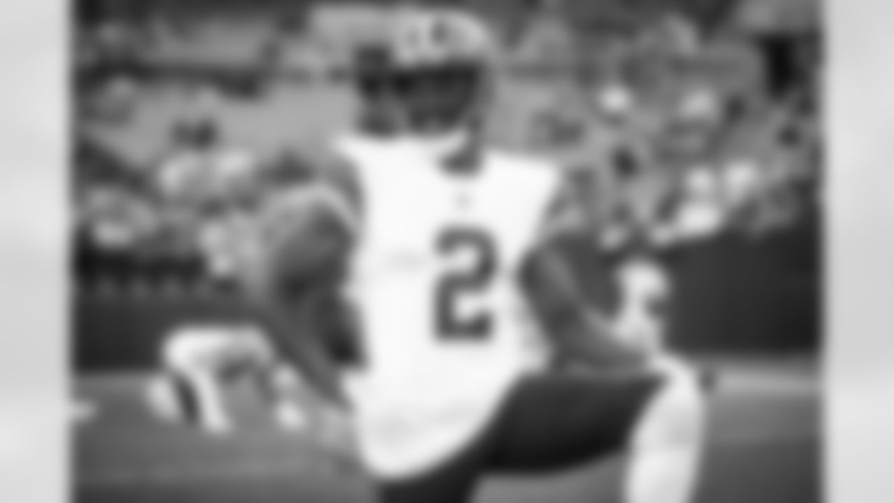 Wide Receiver Amari Cooper (2) before a preseason NFL football game between the Chicago Bears and Cleveland Browns on August 27, 2022 at FirstEnergy Stadium. The Browns lost 21-20.