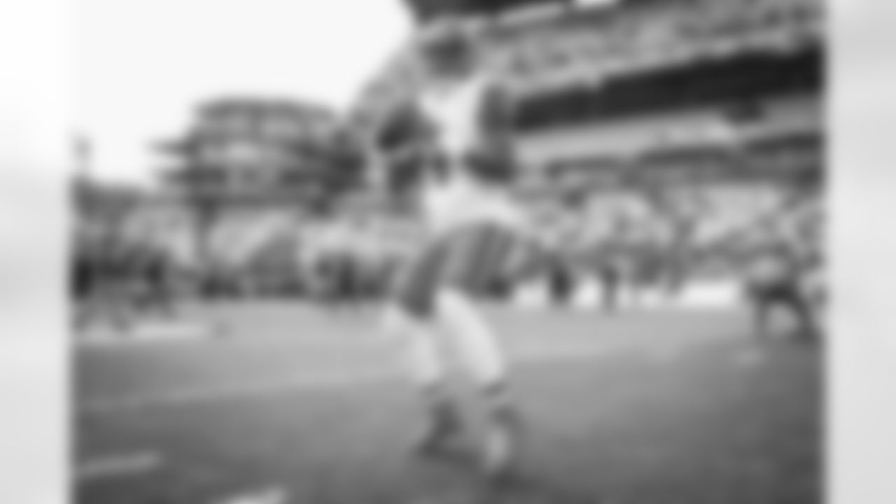 Quarterback Deshaun Watson (4) before a NFL football game between the Cleveland Browns and Pittsburgh Steelers on January 8, 2023 at Acrisure Stadium.