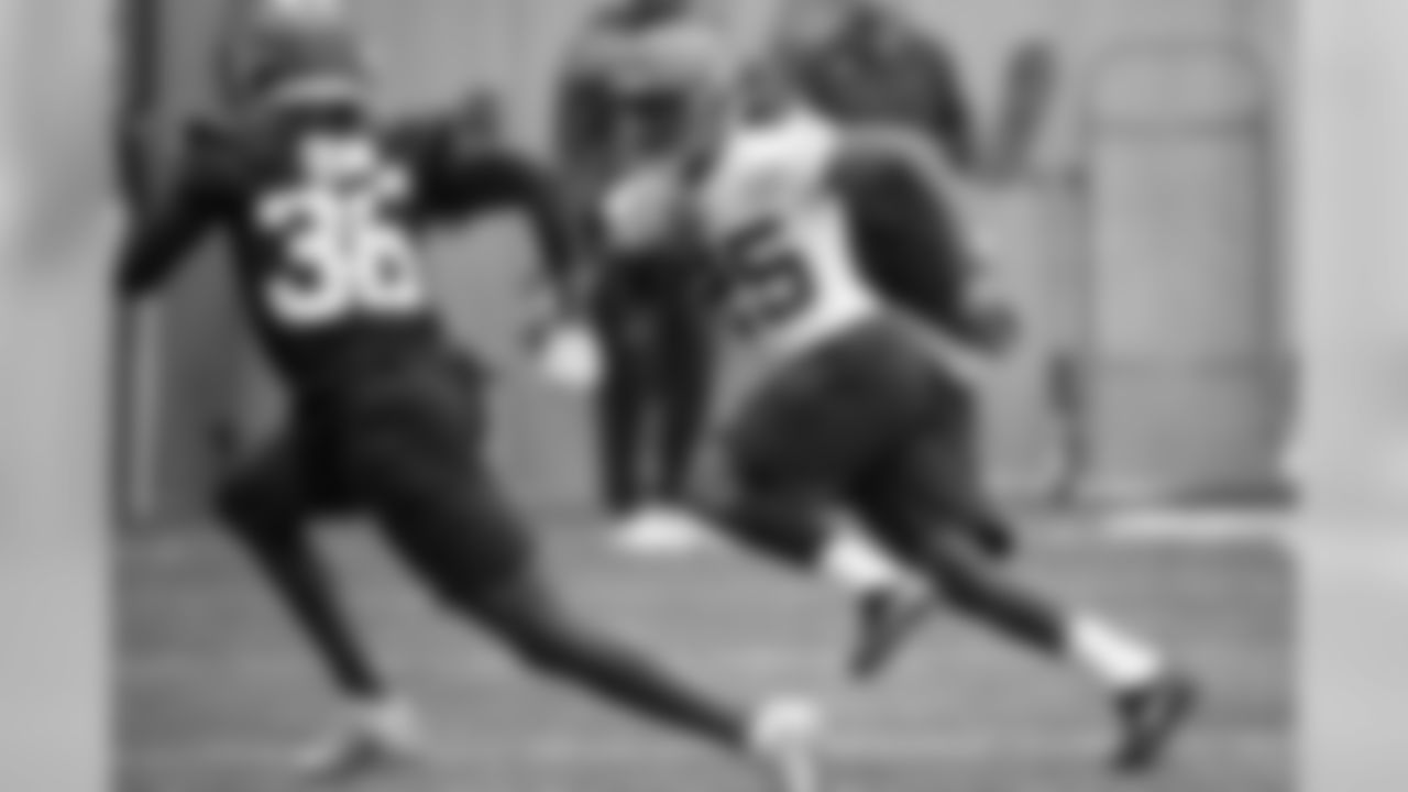 Running Back Dontrell Hilliard (25) during the last day of minicamp on June 6, 2019.