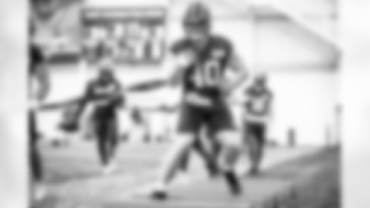 Fullback Johnny Stanton (40) during practice on January 6, 2022.