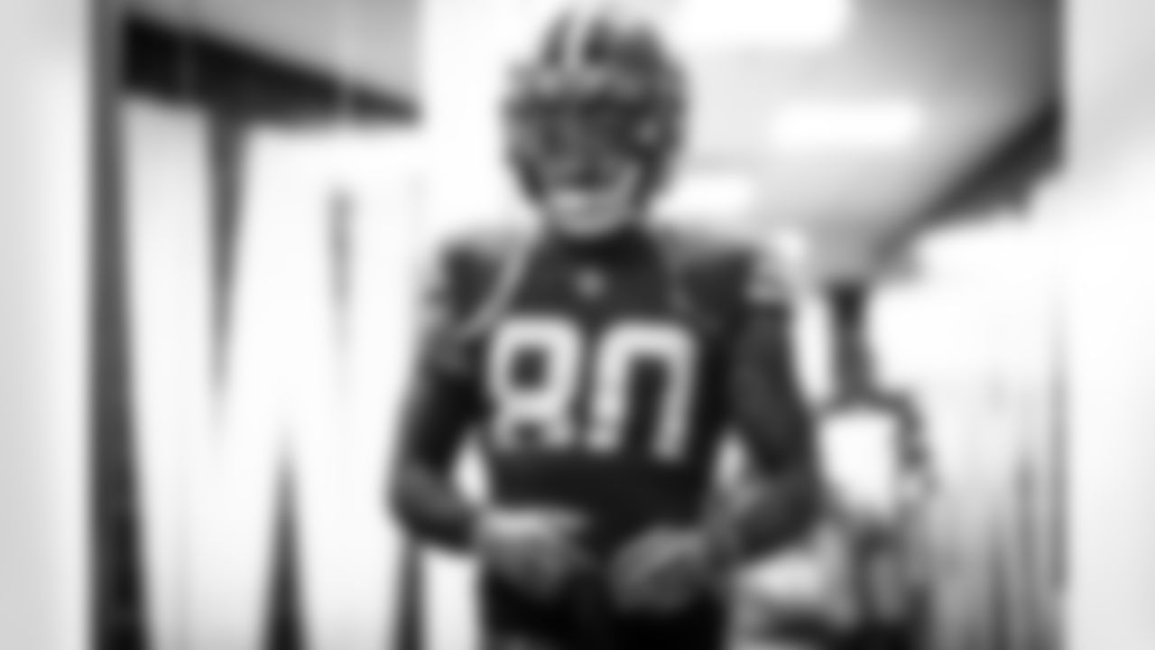 Wide receiver Jarvis Landry (80) before a NFL football game between the Pittsburgh Steelers and Cleveland Browns on January 3, 2021 at FirstEnergy Stadium. The Browns won 24 -22.