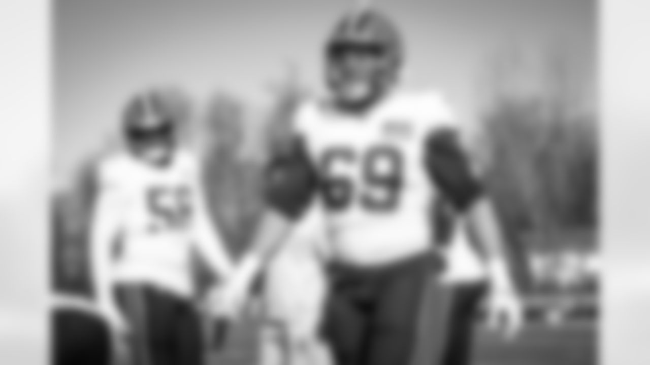 Defensive end Chase Winovich (69) during practice at CrossCountry Mortgage Campus on November 9, 2022.
