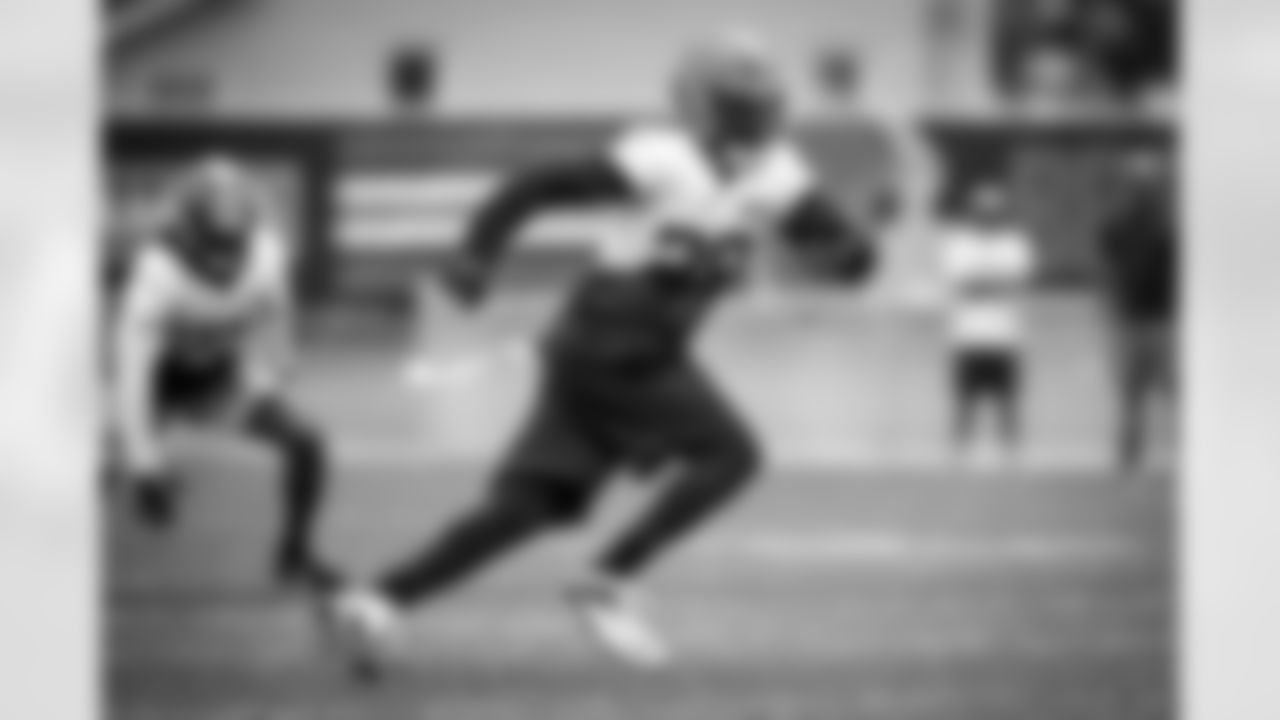 Linebacker Jeremiah Owusu-Koramoah (28) during practice at CrossCountry Mortgage Campus on August 23, 2022.