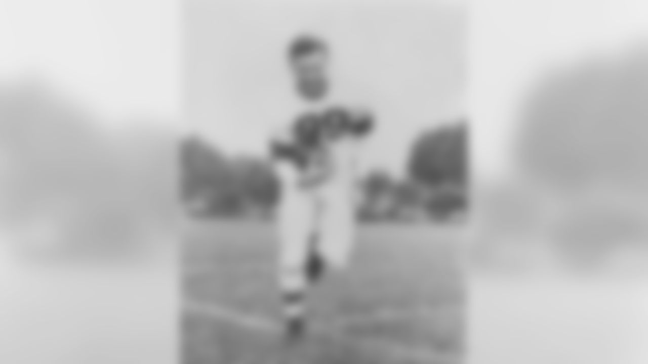 Running back Bill Boedeker rushed six times for 30 yards including a 3rd quarter touchdown.