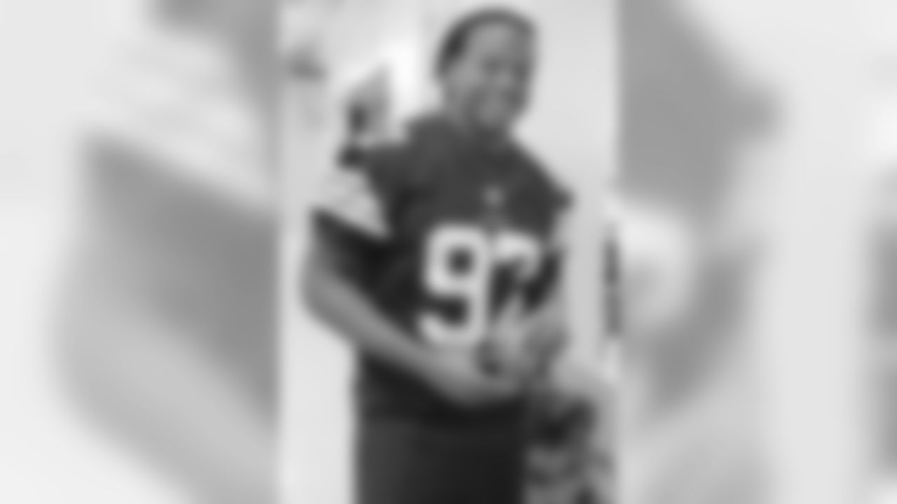 Browns and Play 60 Team Up for the #LoveOfPlay