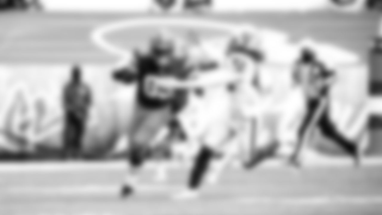 The Cleveland Browns play the Las Vegas Raiders at FirstEnergy Stadium in Week 8.