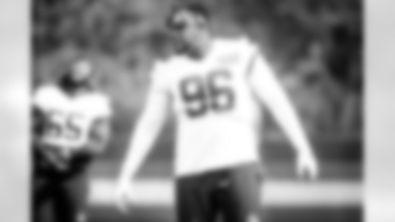 Defensive tackle Vincent Taylor (96) during practice on September 15, 2020