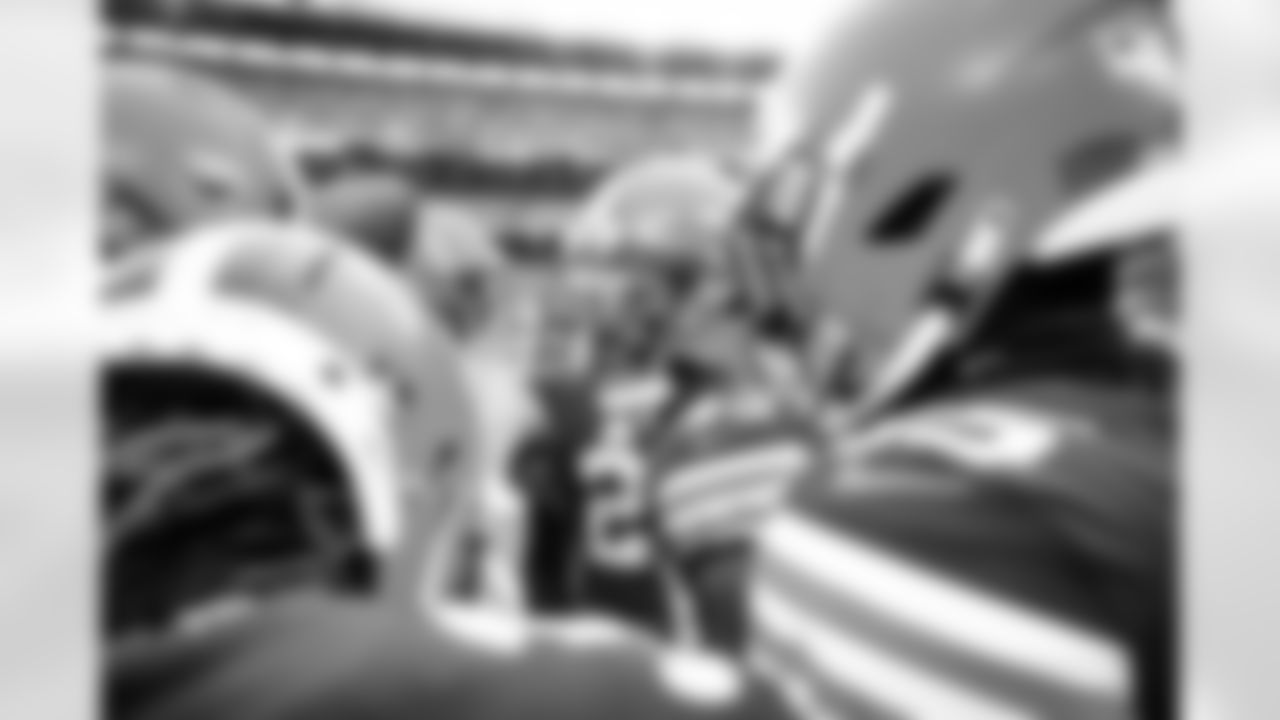 Safety John Johnson III (43) before a NFL football game between the Cincinnati Bengals and Cleveland Browns on January 9, 2022 at FirstEnergy Stadium. The Browns won 21-16.