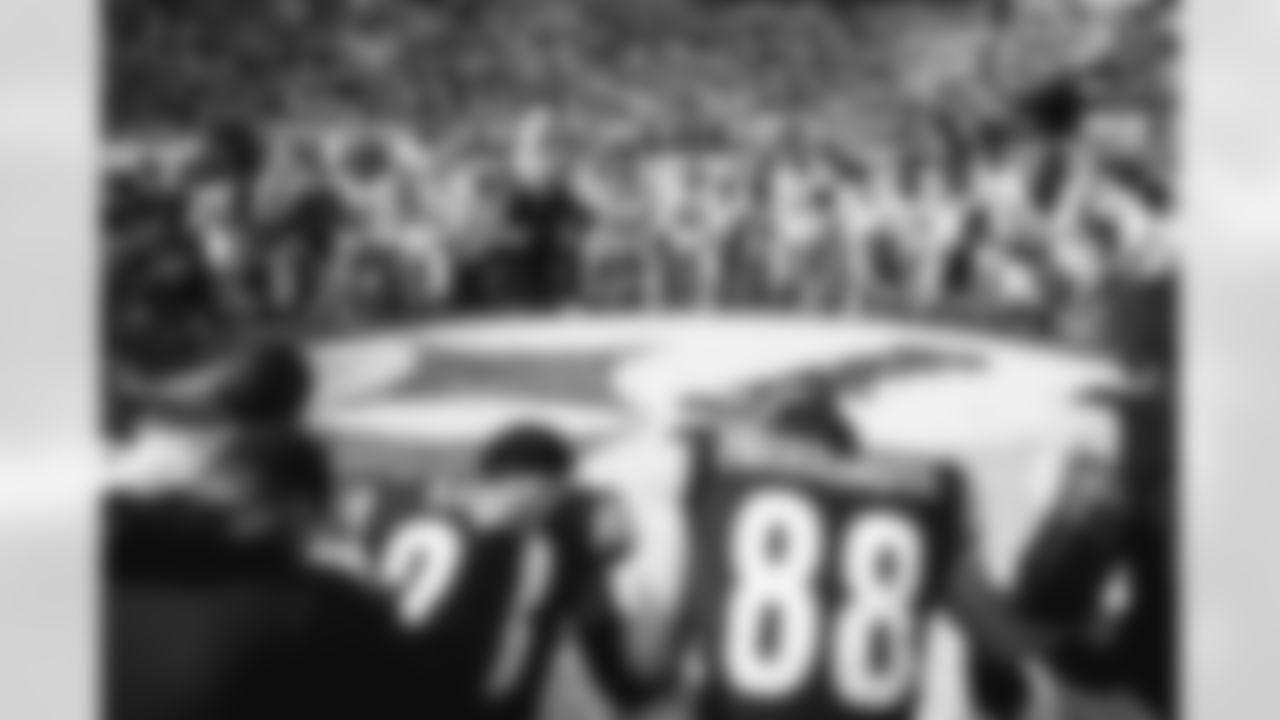Teams praying before a NFL football game between the Cleveland Browns and Pittsburgh Steelers on January 8, 2023 at Acrisure Stadium.
