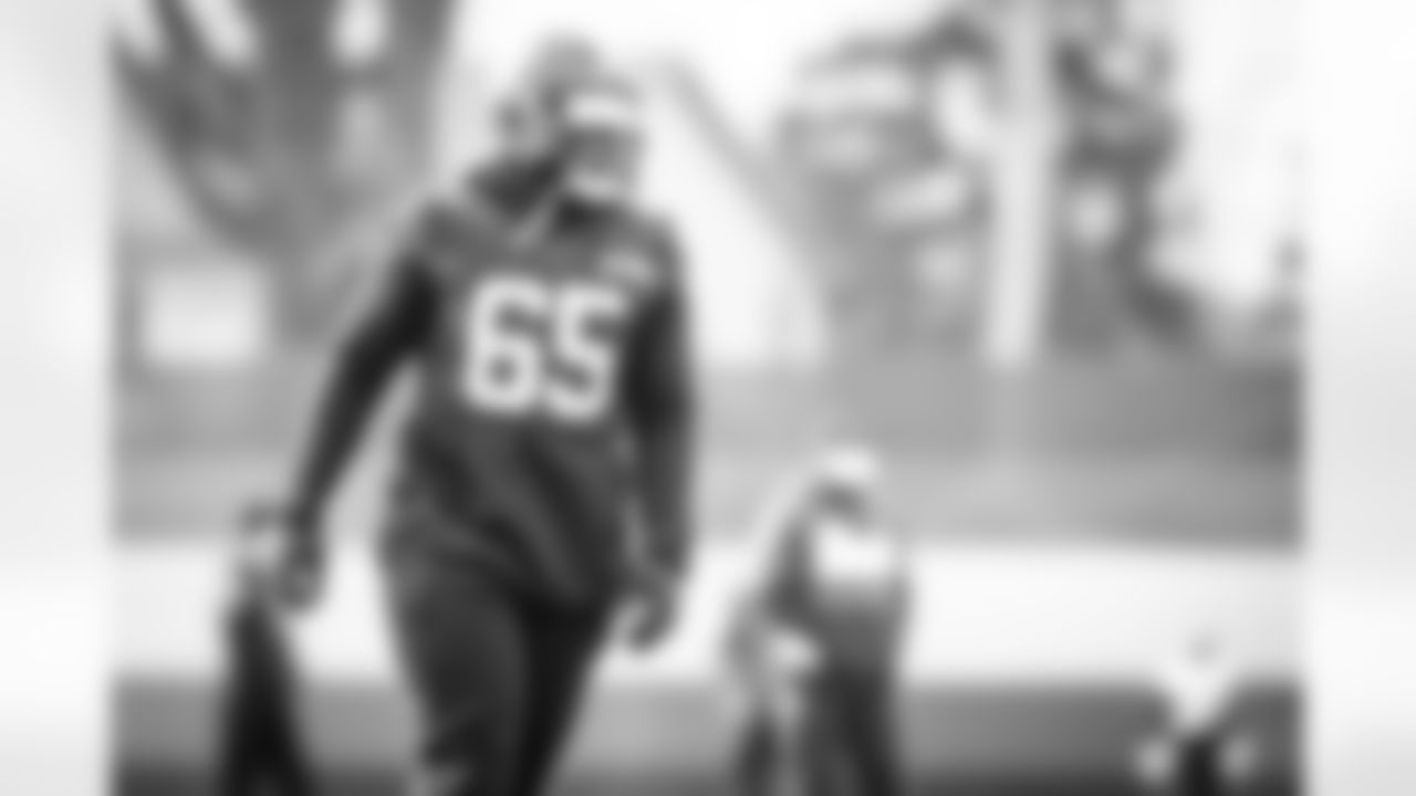 Defensive tackle Larry Ogunjobi (65) during practice on January 14, 2021.