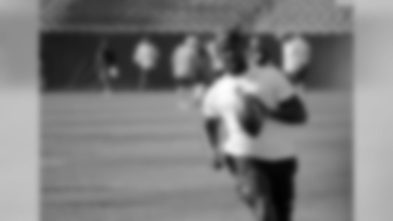 Cleveland Browns running back Isaiah Crowell warms up before an NFL preseason football game against the Chicago Bears