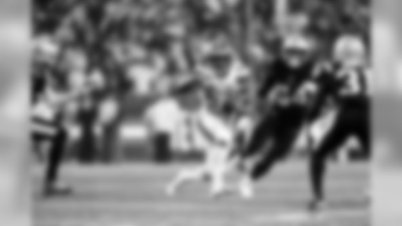 The Cleveland Browns play the New England Patriots in Week 8.