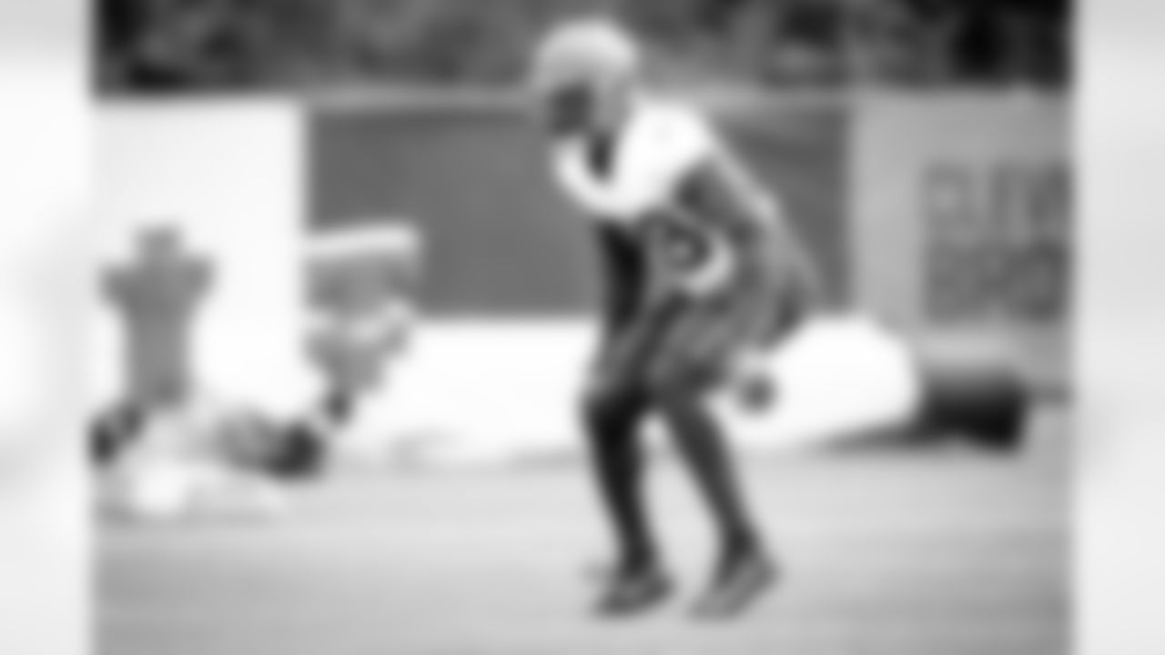 Linebacker Jeremiah Owusu-Koramoah (28) during practice on September 15, 2021.