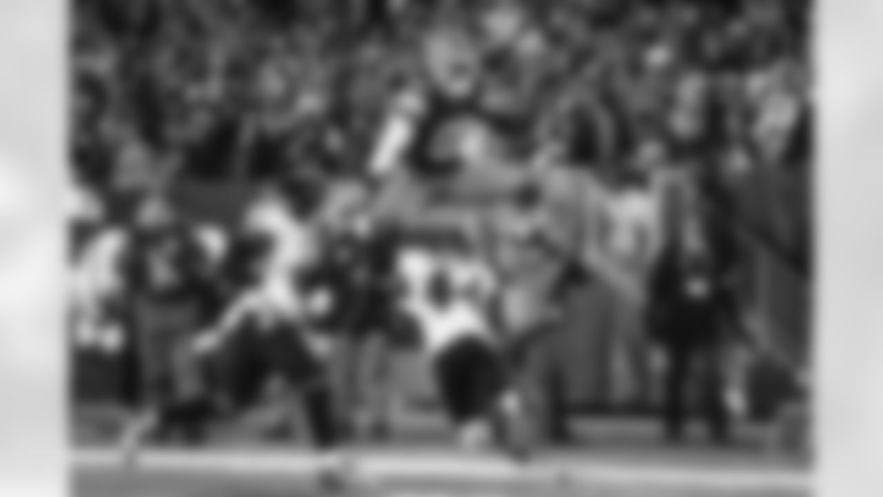 Tight end David Njoku (85) during a NFL football game between the Baltimore Ravens and Cleveland Browns on December 17, 2022 at FirstEnergy Stadium. The Browns won 13-3.