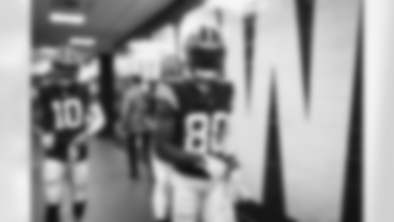 Wide receiver Chester Rogers (80) before a NFL football game between the New England Patriots and Cleveland Browns on October 16, 2022 at FirstEnergy Stadium.