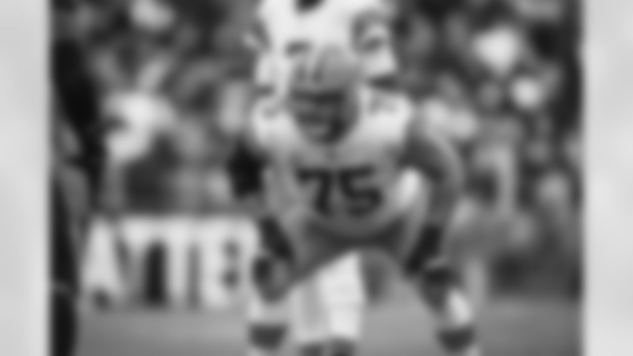 Offensive guard Joel Bitonio (75) during a NFL football game between the Cleveland Browns and Baltimore Ravens on October 23, 2022 at M&T Bank Stadium.