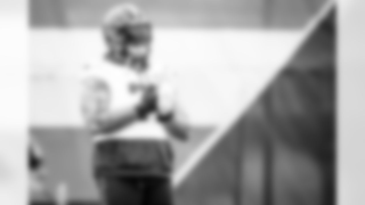 Offensive tackle Jedrick Wills Jr. (71) during practice on December 28, 2021.