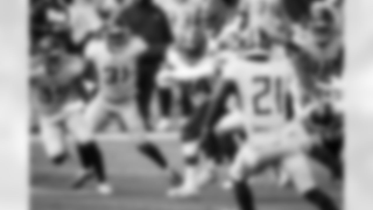 Running Back Nick Chubb (24) during a NFL football game between the Cleveland Browns and Tennessee Titans on December 6, 2020 at Nissan Stadium.