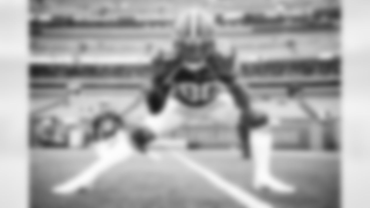 Wide receiver Jarvis Landry (80) before a NFL football game between the Philadelphia Eagles and Cleveland Browns on November 22, 2020 at FirstEnergy Stadium. The Browns won 22-17.
