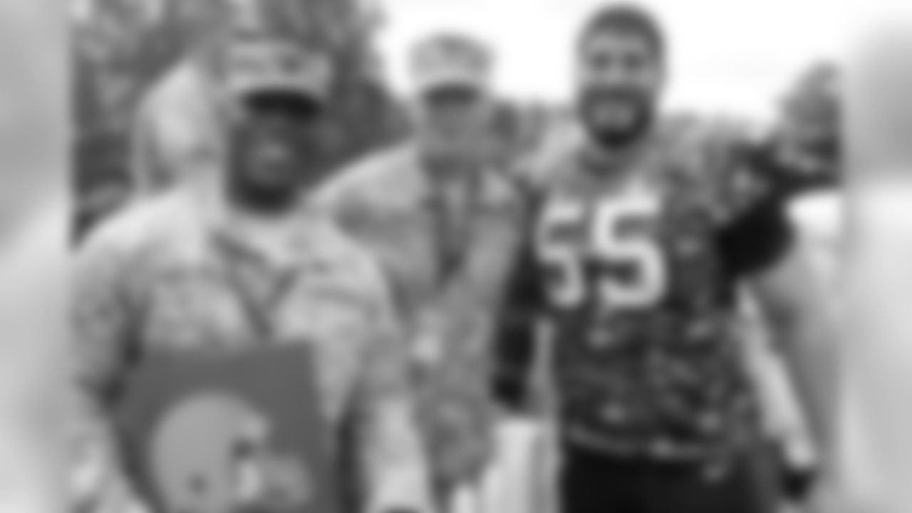 Military members visit Browns training camp