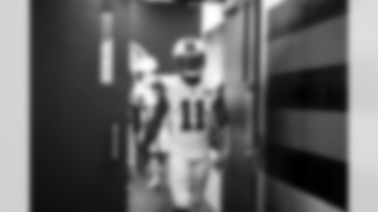 Wide receiver Donovan Peoples-Jones (11) before a NFL football game between the San Francisco 49ers and Cleveland Browns on October 15, 2023 at Cleveland Browns Stadium.