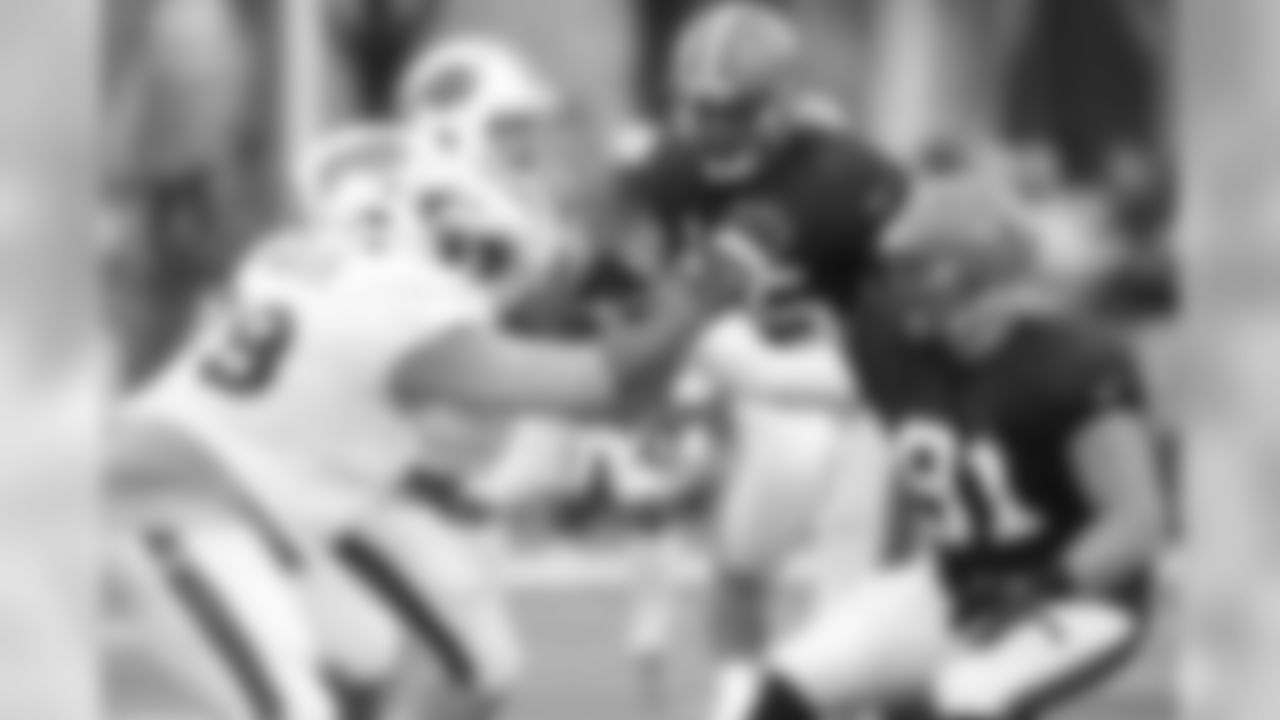 LB Mike Reilly
