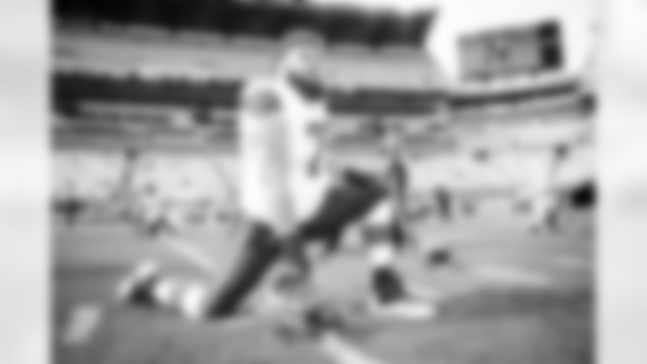 Offensive guard Joel Bitonio (75) before a NFL football game between the Cleveland Browns and Pittsburgh Steelers on October 18, 2020 at Heinz Field. The Browns lost 38-7.