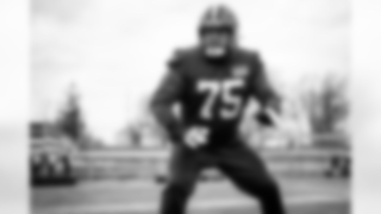Offensive guard Joel Bitonio (75) during practice at CrossCountry Mortgage Campus on December 22, 2022.