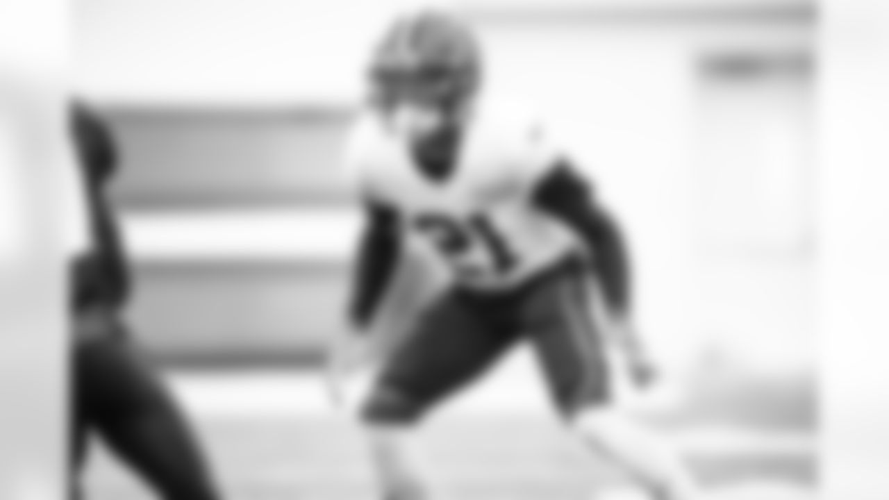 Cornerback Denzel Ward (21) during practice on August 28, 2020