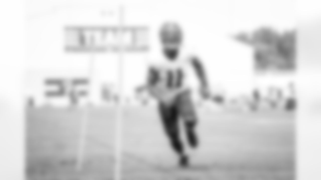 Wide receiver Donovan Peoples-Jones (11) during the first day of joint practices with the New York Giants on August 19, 2021.