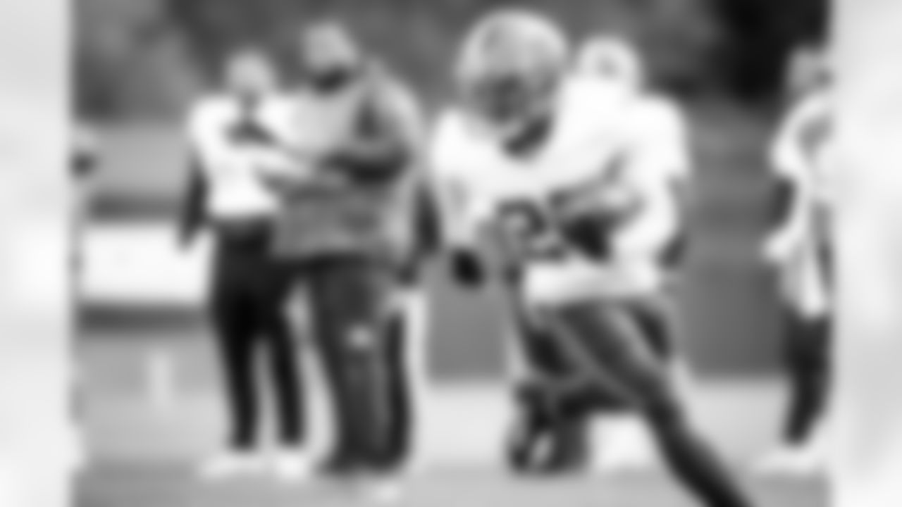 Running back Demetric Felton (25) during practice on November 3, 2021.