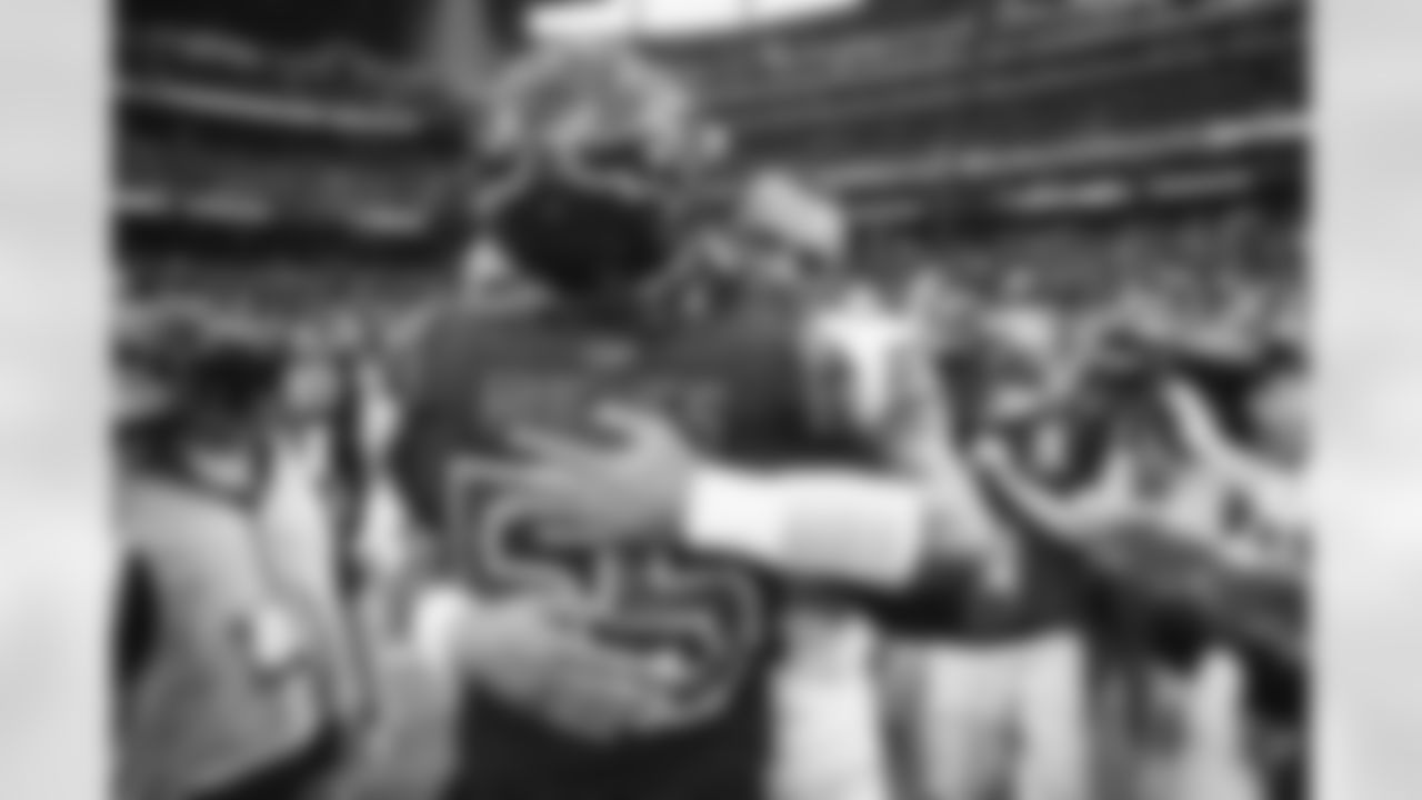 The Browns celebrate after a win over the Houston Texans on December 4, 2022 at NRG Stadium.