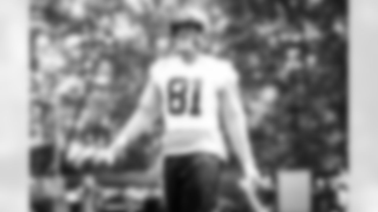 Tight end Austin Hooper (81) during the third day of training camp on July 30, 2021.