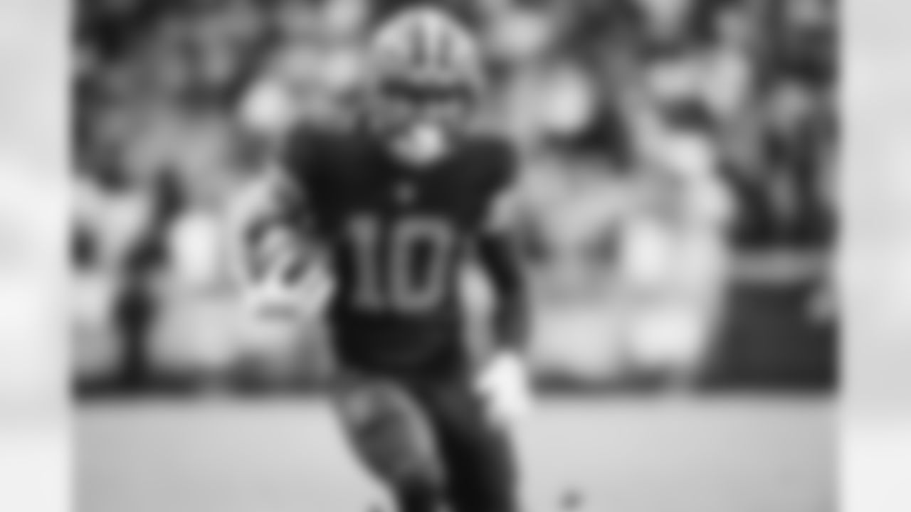 Wide receiver Anthony Schwartz (10) during a NFL football game between the Tampa Bay Buccaneers and Cleveland Browns on November 27, 2022 at FirstEnergy Stadium.