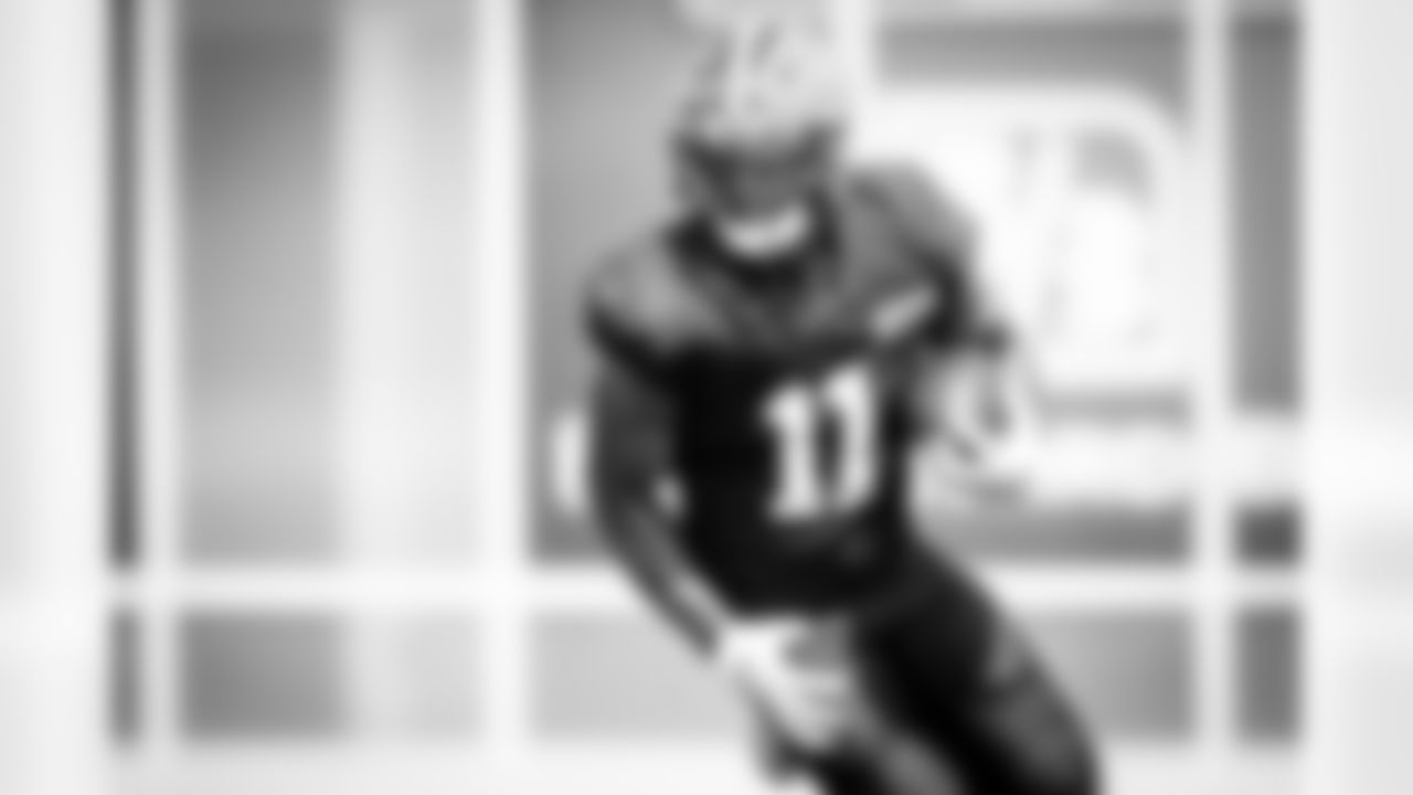 Wide receiver Donovan Peoples-Jones (11) during practice on August 25, 2020