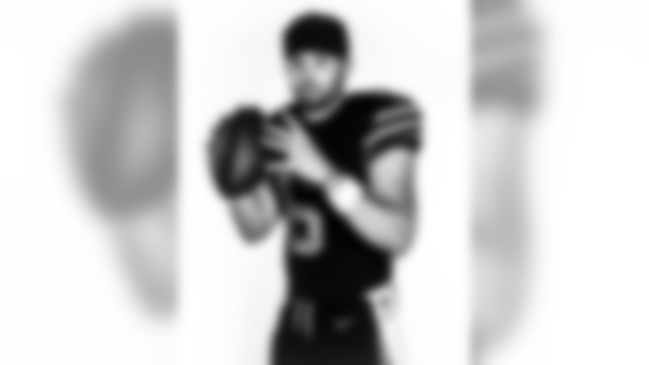 Quarterback Baker Mayfield (6)