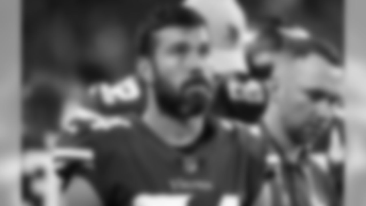 Safety Andrew Sendejo (23)
