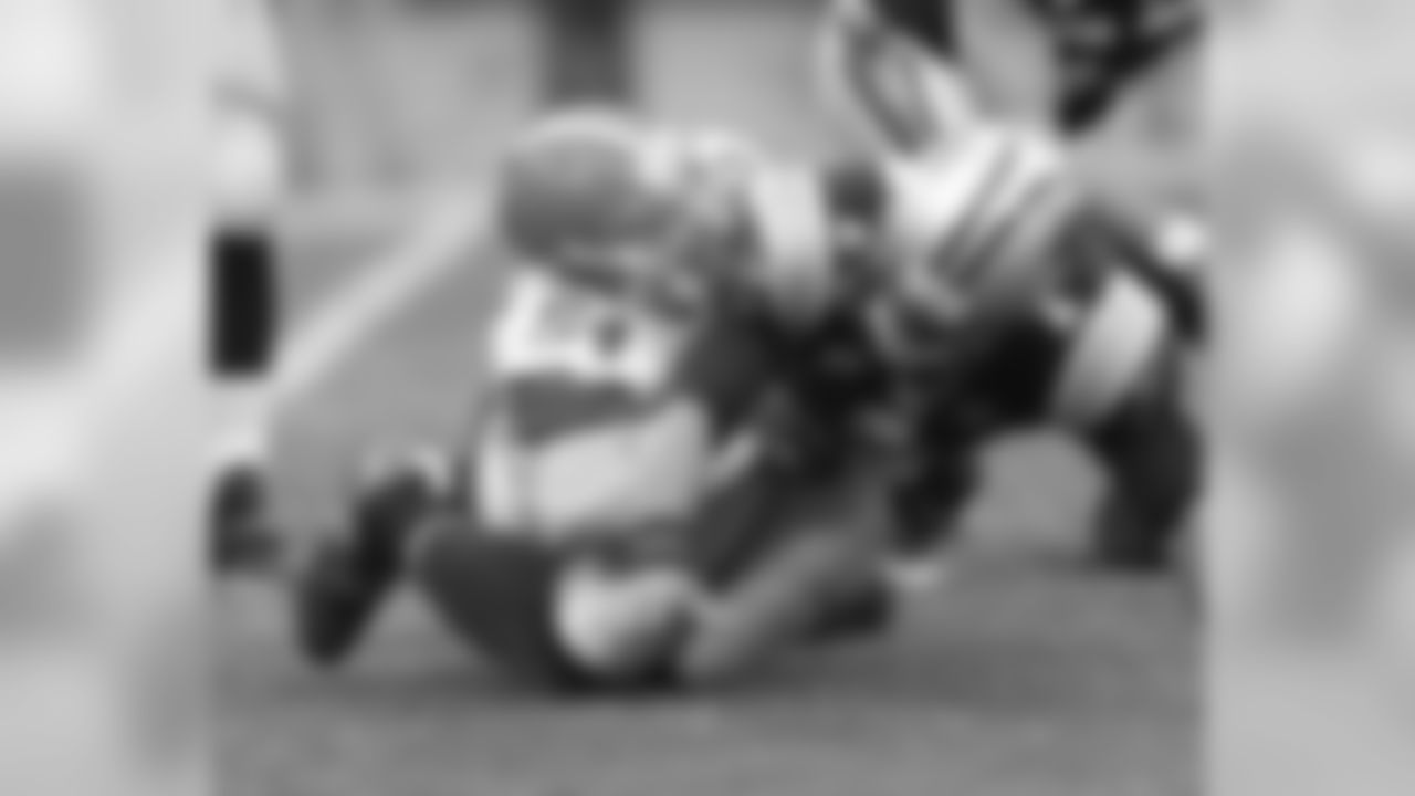 LB Scott Solomon