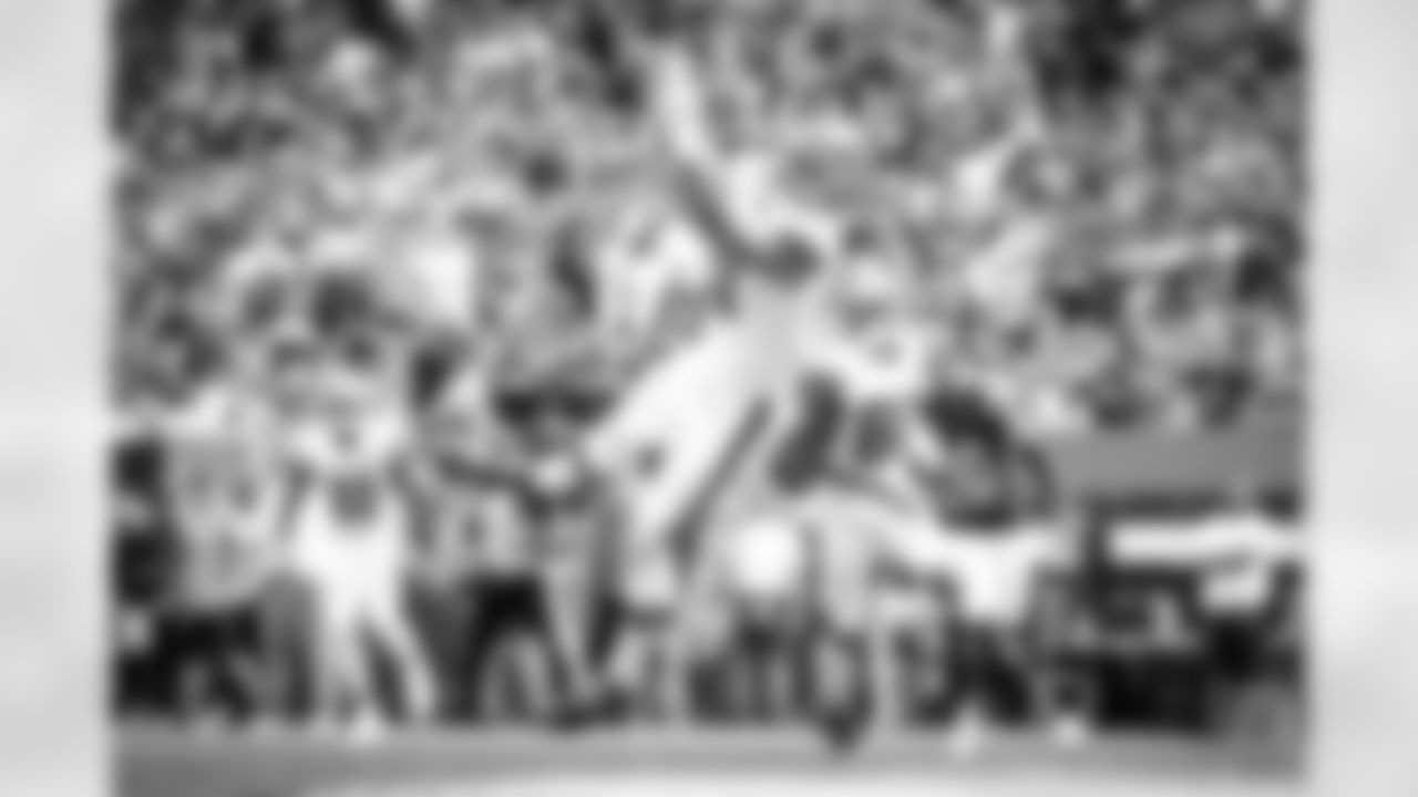 Tight end Austin Hooper (81) during a NFL football game between the Chicago Bears and Cleveland Browns on September 26, 2021 at FirstEnergy Stadium. The Browns won 26-6.