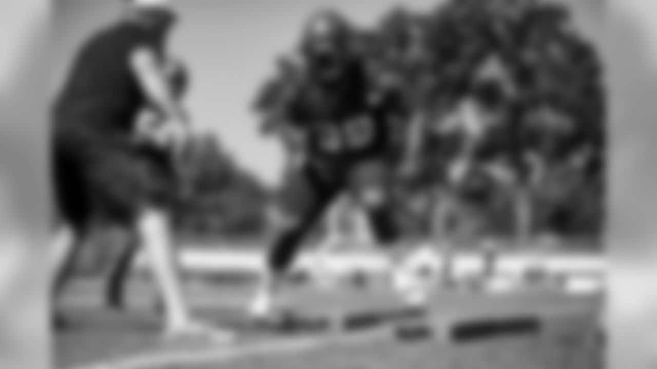 Defensive tackle Sheldon Richardson (98) during the second day of training camp on July 26, 2019.