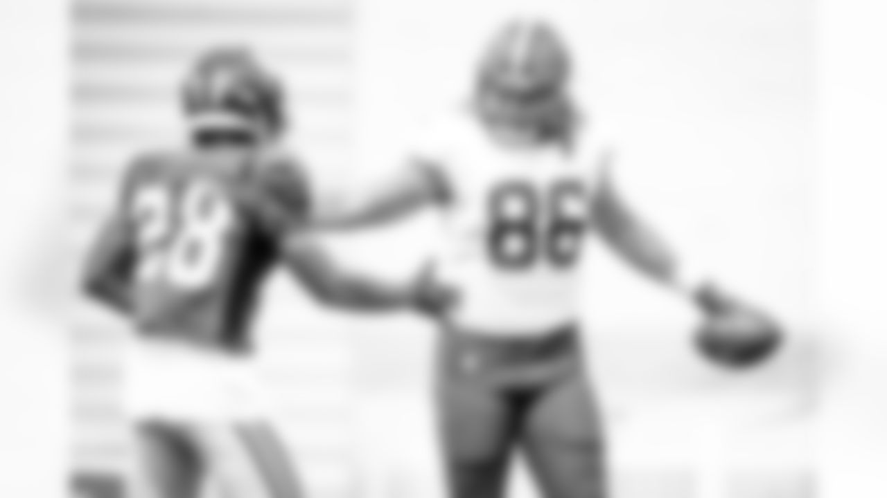 Tight end Connor Davis (86) during the first day of joint practices with the New York Giants on August 19, 2021.