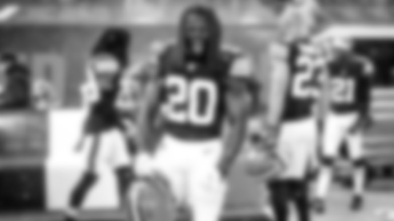 The Cleveland Browns play the Houston Texans at FirstEnergy Stadium in Week 10.